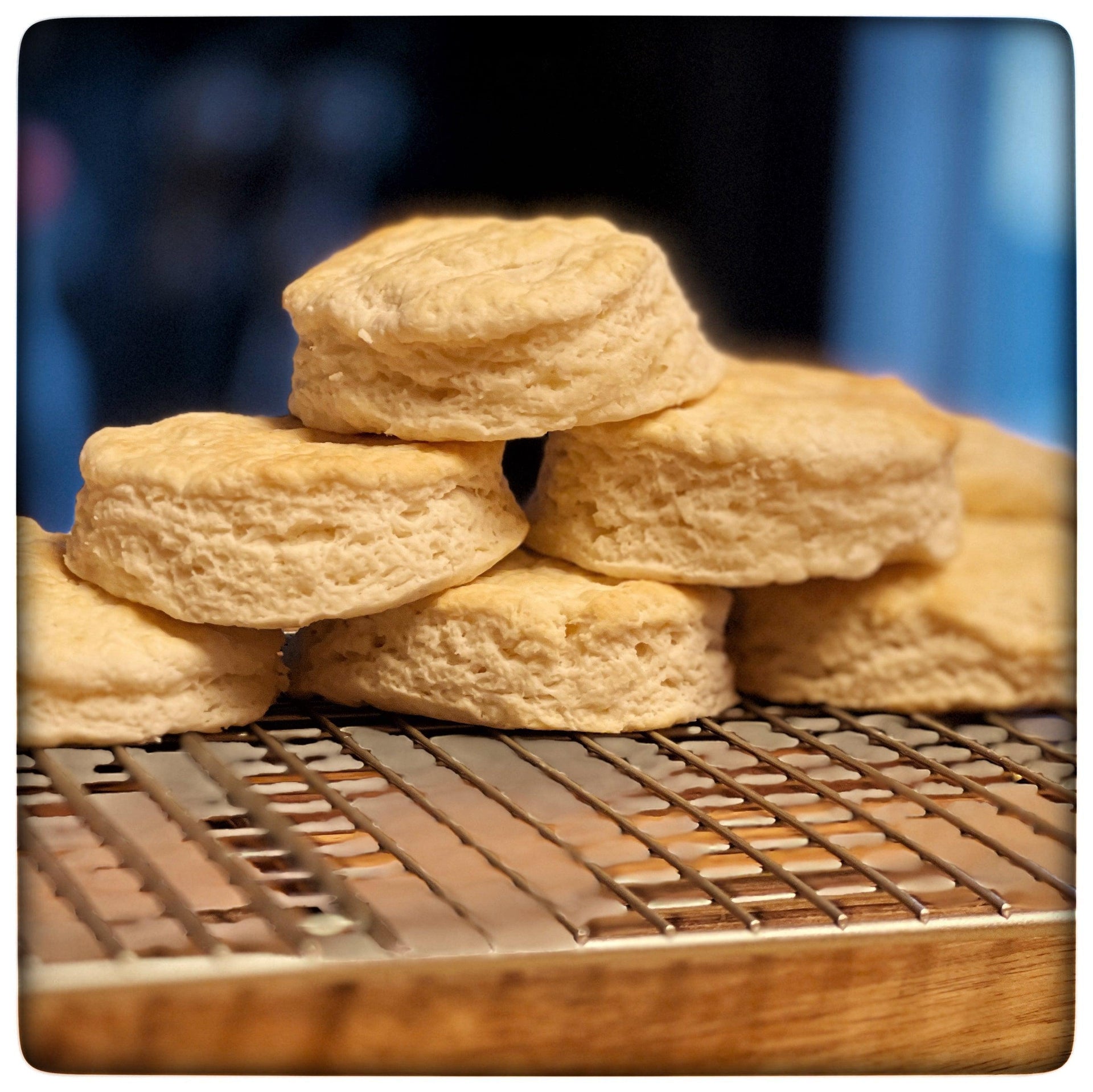 Simple Homemade Buttermilk Biscuits