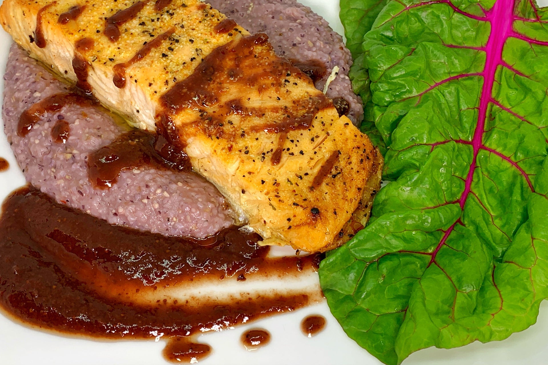 Mastering the Drizzle: The Fundamentals of Sauce Making for Proteins